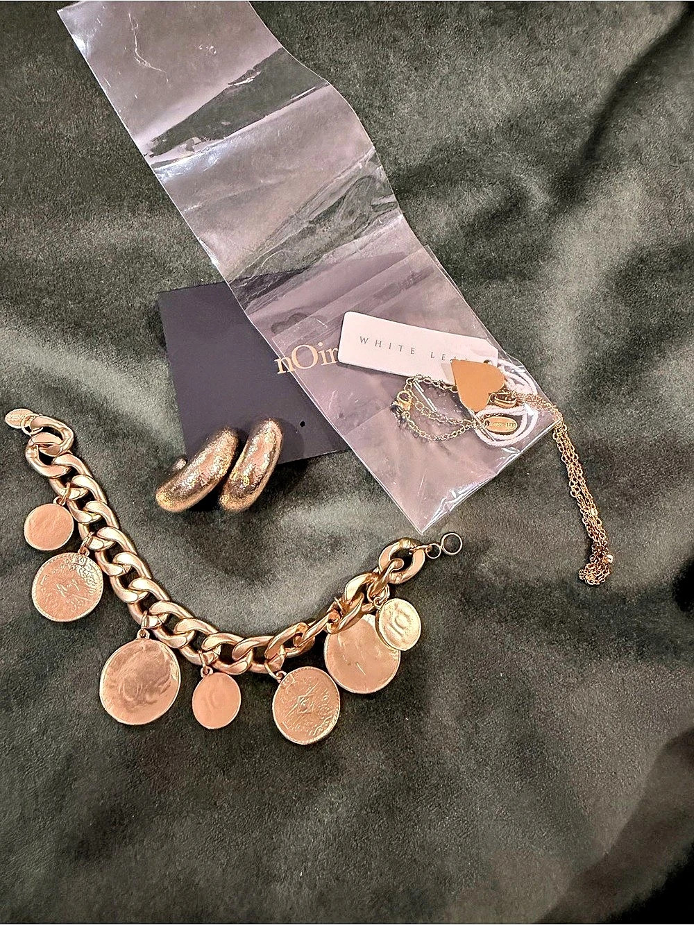 Jewelry bundle - Picture 2 of 4